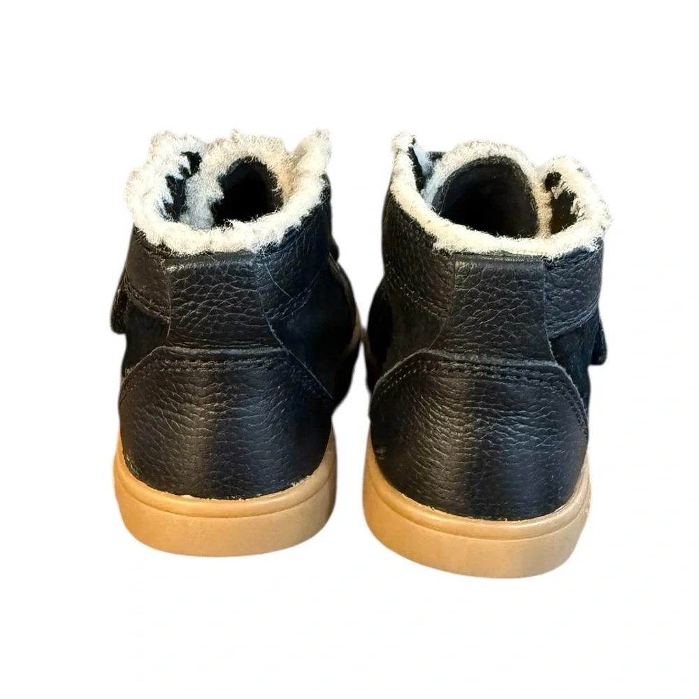 UGG Rennon 2 Trainer’s Children’s Size 7